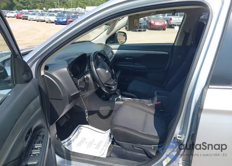 2016 Mitsubishi Outlander Es z USA, uszkodzony, nr VIN JA4AD2A32GZ031747